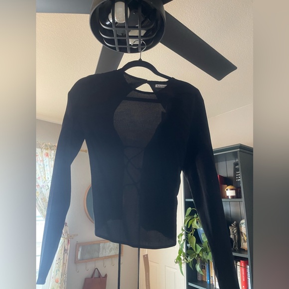 Reformation Cassia Cropped Open Back Top - Picture 14 of 15